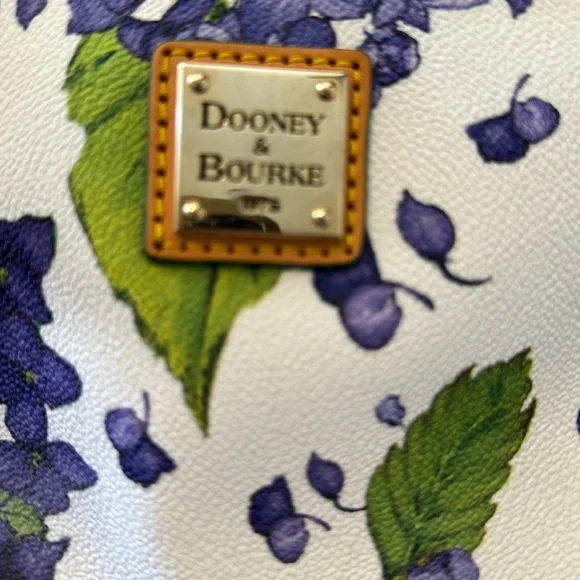Dooney & Bourke Purple hydrangeas , Tan straps with Green Accent Crossbody - Picture 12 of 13